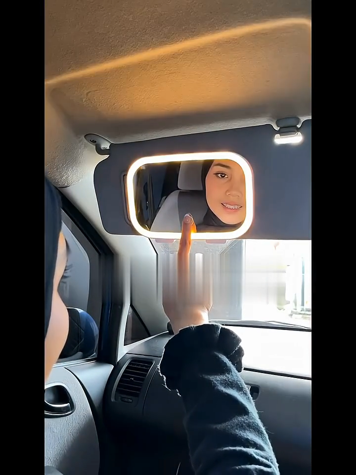 Car Sun  Makeup Mirror With LED Lighting